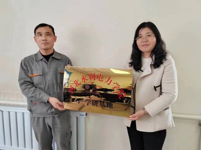 图片3.jpg 图片3.jpg